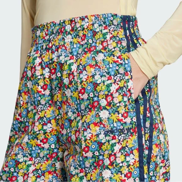 Adidas Originals x Liberty Floral Wide-Leg Pants - Picture 3 of 5